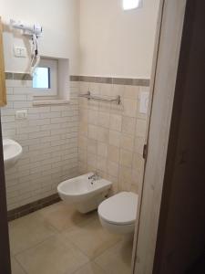 Koupelna v ubytování Lentisco B&B + 37 fotografií