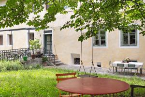 Ansitz Baumannhof Apt Mitte外面的花园
