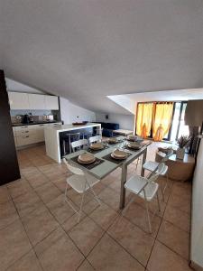Kuchyň nebo kuchyňský kout v ubytování Casa Polgabe - Quadrilocale con vista - Assisi