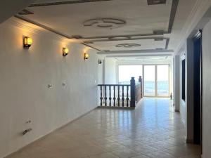 Afbeelding uit fotogalerij van Villa de prestige in Taforhalt