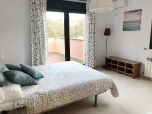 Fotografie z fotogalerie ubytování Cómoda e íntima Villa con piscina pricvada. 4 suites + 4 hab. + 2 baños v destinaci Lloret de Mar