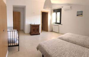 Fotografie z fotogalerie ubytování Cómoda e íntima Villa con piscina pricvada. 4 suites + 4 hab. + 2 baños v destinaci Lloret de Mar