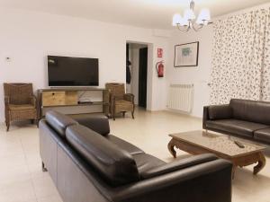 Fotografie z fotogalerie ubytování Cómoda e íntima Villa con piscina pricvada. 4 suites + 4 hab. + 2 baños v destinaci Lloret de Mar