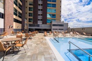 A piscina localizada em Piazza diRoma - COM ACESSO ao Acqua Park ou nos arredores