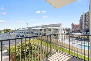 Balkón nebo terasa v ubytování Phoenix VIII-8206 by Vacation Homes Collection