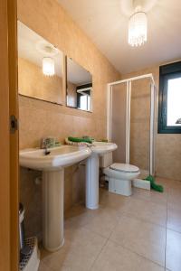 Fotografie z fotogalerie ubytování Cómoda e íntima Villa con piscina pricvada. 4 suites + 4 hab. + 2 baños v destinaci Lloret de Mar
