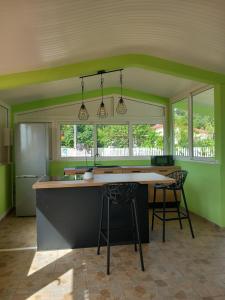 Fotografie z fotogalerie ubytování Maisonnette atypique au coeur de la Martinique v destinaci Rivière-Salée