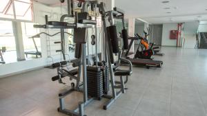 Fitness centrum a/nebo fitness zařízení v ubytování Pietro Angelo Hotel