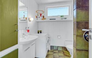 Koupelna v ubytování Stunning Home In Slagelse With Kitchen