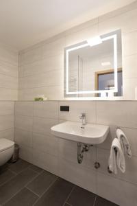 Afbeelding uit fotogalerij van Hotel-Restaurant Weinhaus Grebel in Koblenz