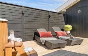 Fotografie z fotogalerie ubytování Holiday Home Bjerregårdsvej Vi v destinaci Bjerregård