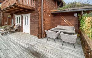 Kawasan patio atau luaran di Nice Home In Vrådal With Wifi