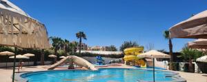 Bazén v ubytování Isly Golf Hotel nebo v jeho okolí