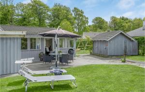 Jardín al aire libre en 3 Bedroom Awesome Home In Haderslev