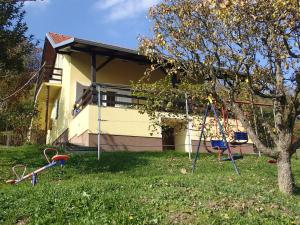 Vonkajšia záhrada v ubytovaní Holiday Home Dora