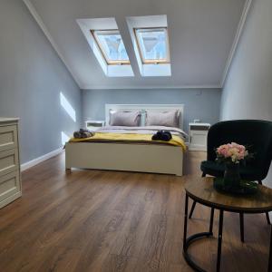 Posezení v ubytování City Center Apartment -M