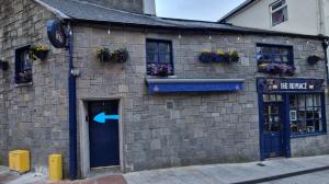 Fotografie z fotogalerie ubytování The Nu Place Suite v destinaci Tralee