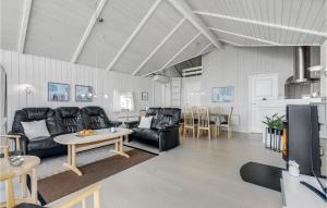 Posezení v ubytování Holiday Home Vinkelbæk Nordborg Iv