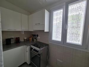 Η κουζίνα ή μικρή κουζίνα στο Casa vacanze Cu'mme