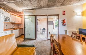 Kuchyň nebo kuchyňský kout v ubytování Nice Apartment In Valencia De Alcantara