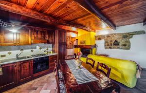 Posezení v ubytování Lovely Apartment In Castiglione Dorcia