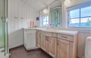 Koselig Fjellhytte Med Utsikt的一间浴室