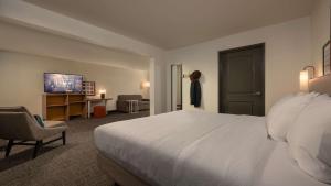 Spark By Hilton Houston Bush Intercontinental Airport客房内的一张或多张床位