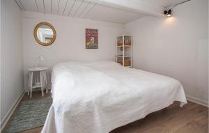 Postel nebo postele na pokoji v ubytování Cozy Apartment In Samsø With Wifi