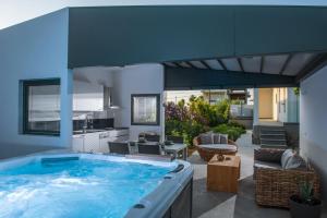 Bazén v ubytování Villa Amo With Private Pool nebo v jeho okolí