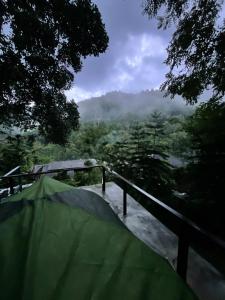 Φυσικό τοπίο κοντά σε αυτό το κάμπινγκ