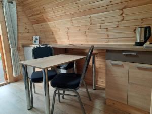 05 Premium Camping Pod