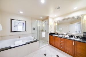Luxury MGM Studio with View & Amenities