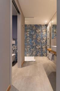 Vannituba majutusasutuses Hotel Saccardi & Spa - Adults Only