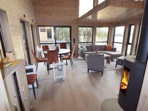 Et opholdsområde på 5 star holiday home in stokmarknes + 28 billeder