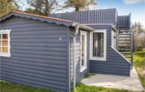 The building in which the holiday home is located