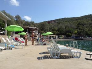 Fotografie z fotogalerie ubytování Villa Lustica v destinaci Luštica + 66 fotografií