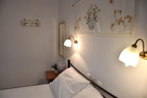 Gallery image of Mirsini Apartments in Kariotes +68 photos