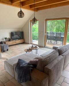 Χώρος καθιστικού στο Chez Ellie- Ferienwohnung Nähe Nürburgring, Rhein, Ahr, Eifel