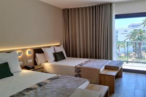 Superior Twin Room (2 Adults)