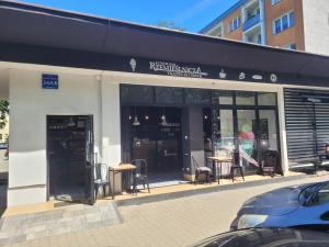 Budynek, w którym mieści się apartament