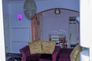 Ảnh trong thư viện ảnh của Kays Apartment ở Okpanam