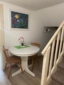 Fotografie z fotogalerie ubytování Van Kim 2 - Souterrain Monteurwohnung v destinaci Emden