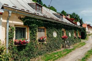Budova, v ktorej sa dovolenkový dom nachádza