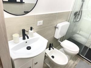 Ένα μπάνιο στο Loft Truogoli di Genova +9 φωτογραφίες