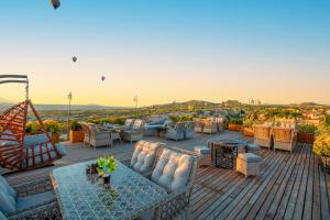 A seating area at Cappadocia Pegasos Cave Suite Hotel