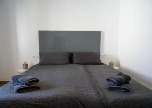 Łóżko lub łóżka w pokoju w obiekcie Beach Side Apartments Calahonda