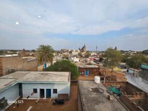 Gallery image of Midnight Black By BnBGuys in Orchha