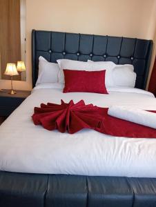 Postel nebo postele na pokoji v ubytování ZenDen Escape 2Br Exec + 13 fotografií