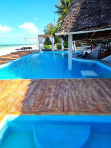 Bazén v ubytování Blue Palm Zanzibar nebo v jeho okolí