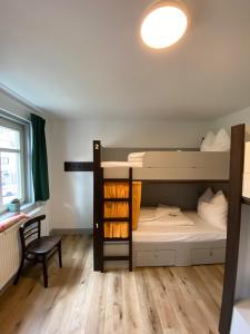 Hostel Balingen客房内的一张或多张床位